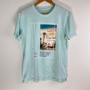 Banana Republic Motel Graphic Eco Tee Shirt. Size S